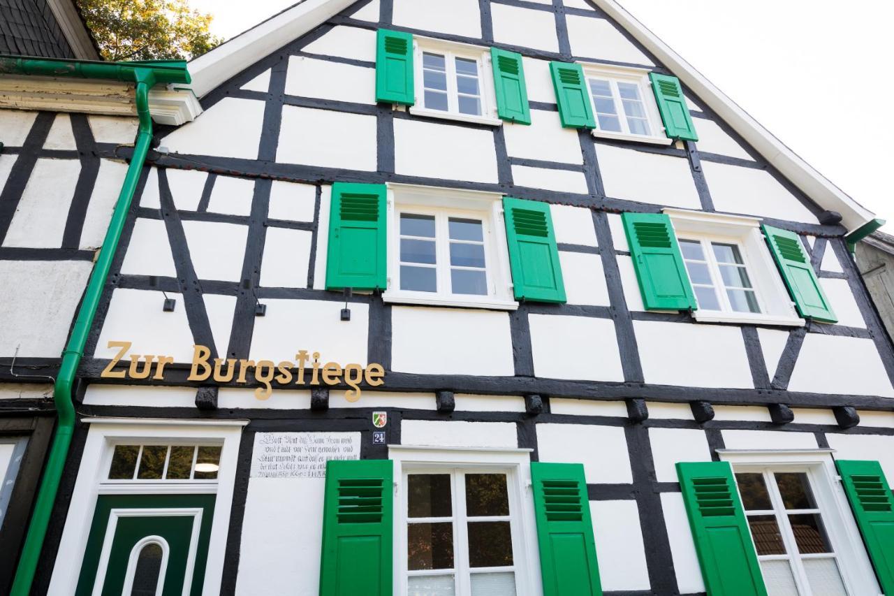 Zur Burgstiege Hotel Solingen Exterior photo
