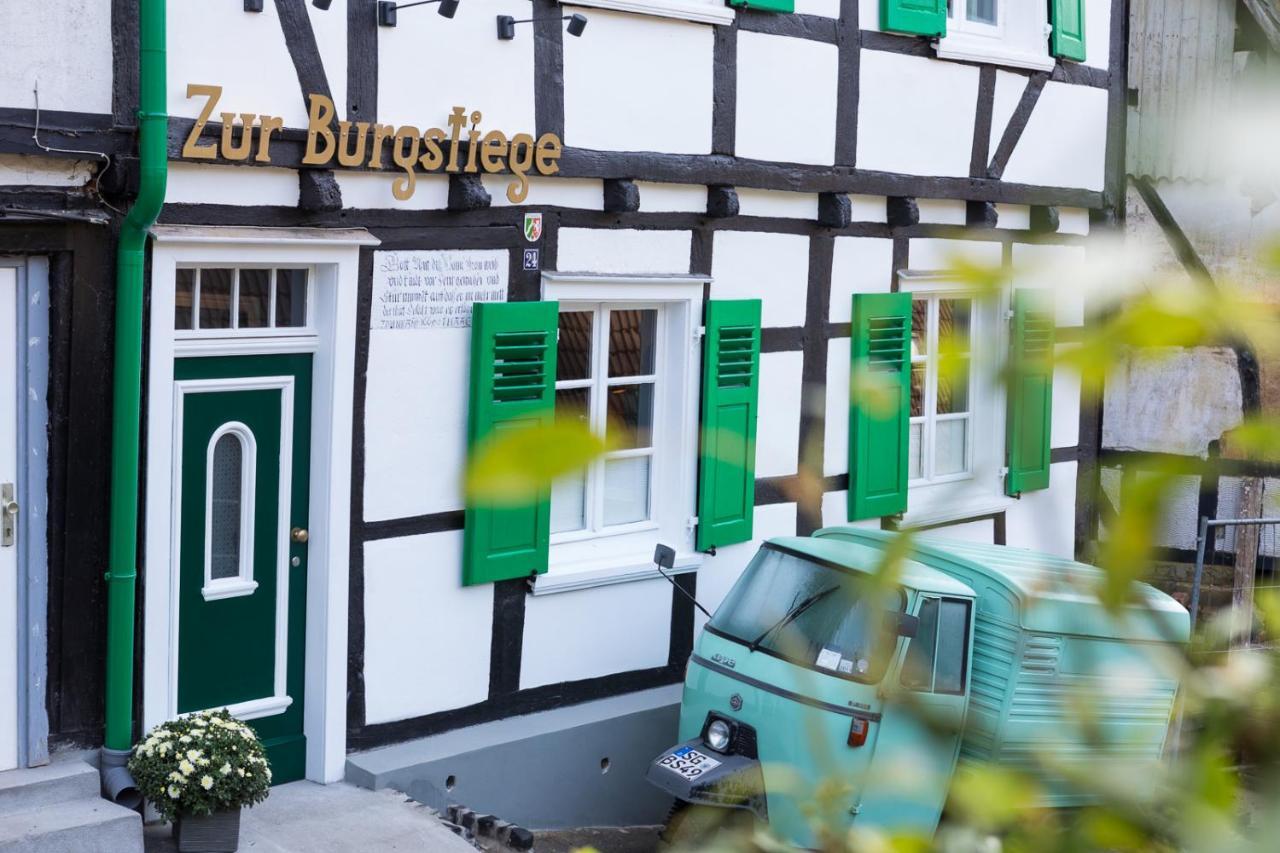 Zur Burgstiege Hotel Solingen Exterior photo